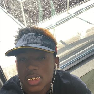 Meet your Posher, Warren